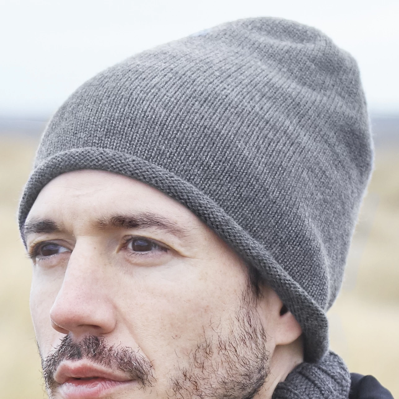 Montagna | Graphite Merino Wool Fine Knitted Beanie - Image 7