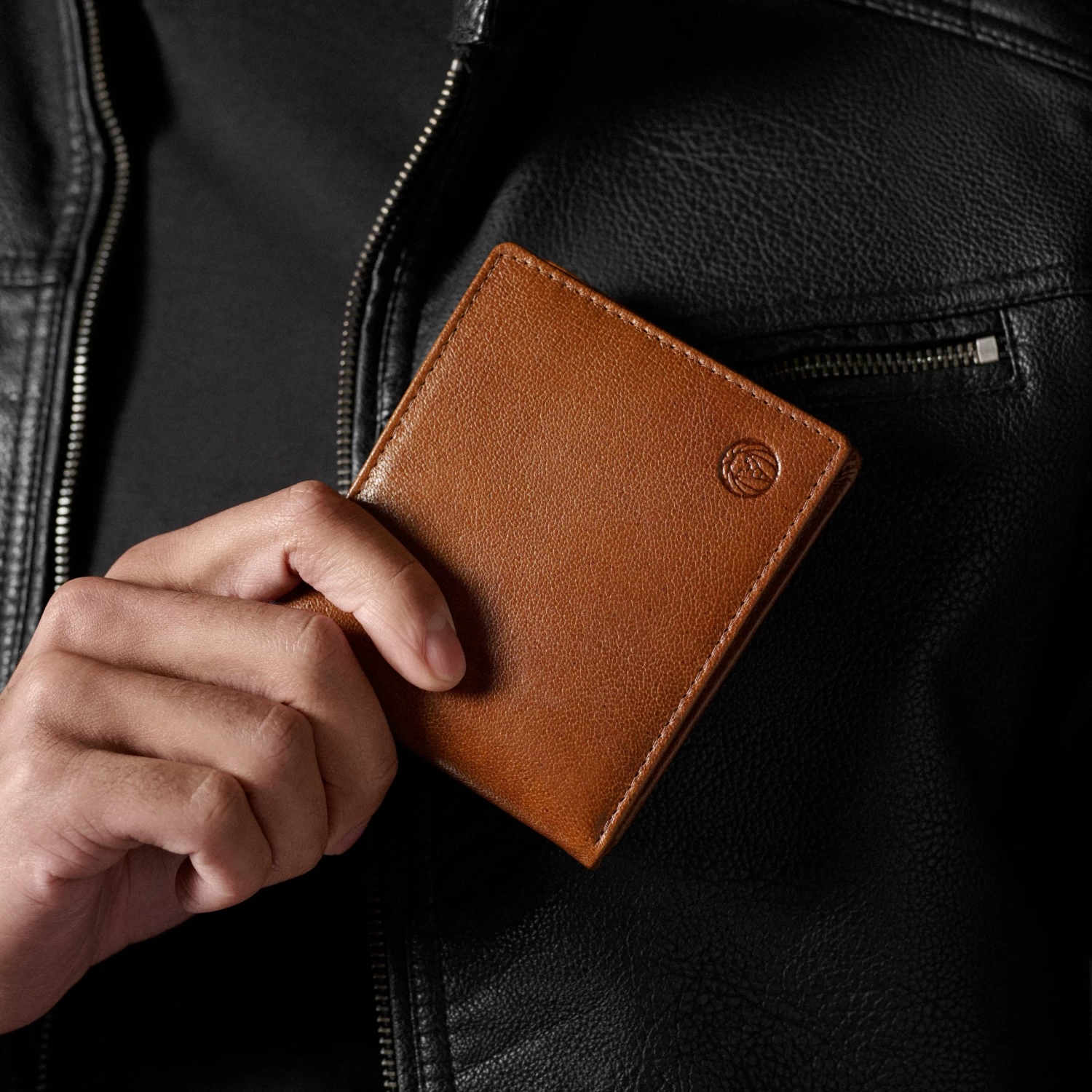 California | Slim Tan Leather Wallet - Image 2