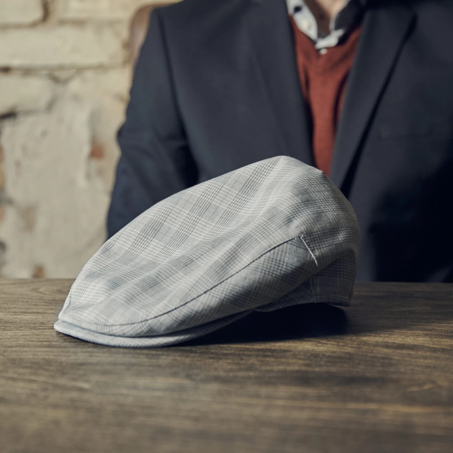 Moda | Camouflage & Light Grey Plaid Flat Cap - Image 6