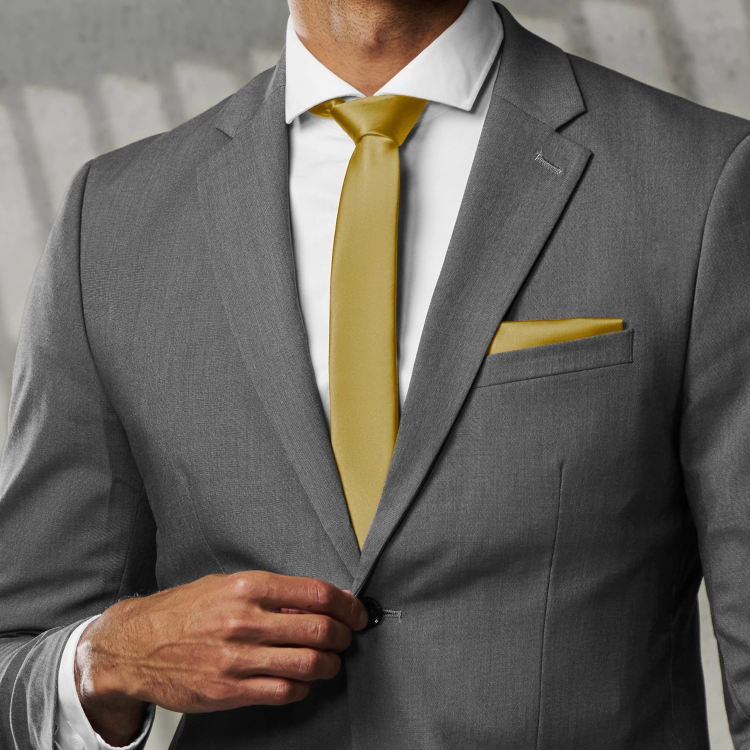 Basic Shiny Gold Polyester Tie - Image 4