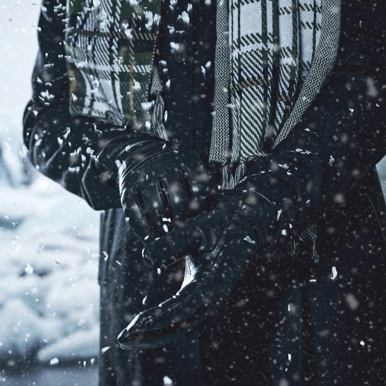 Black Touchscreen Ribbed Leather Gloves - Image 3