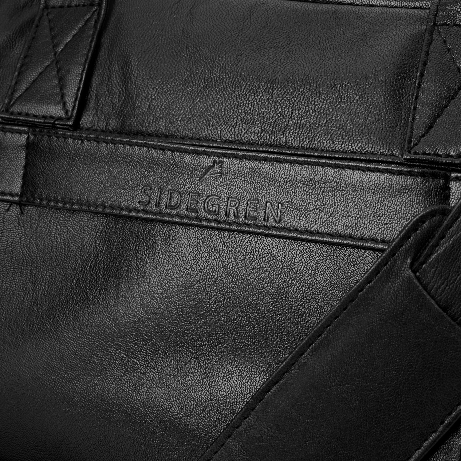 Fidei | Large Black Full Grain Goat Leather Travel Bag - Image 7