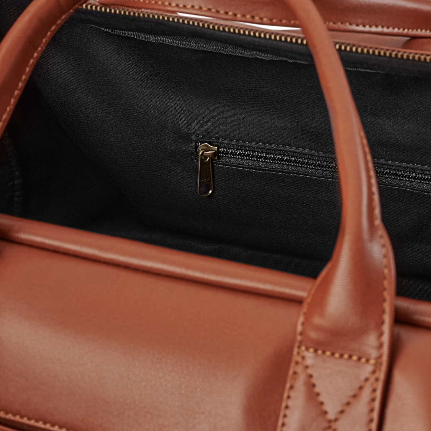 Fidei | Large Mocha Full Grain Goat Leather Travel Bag - Image 9