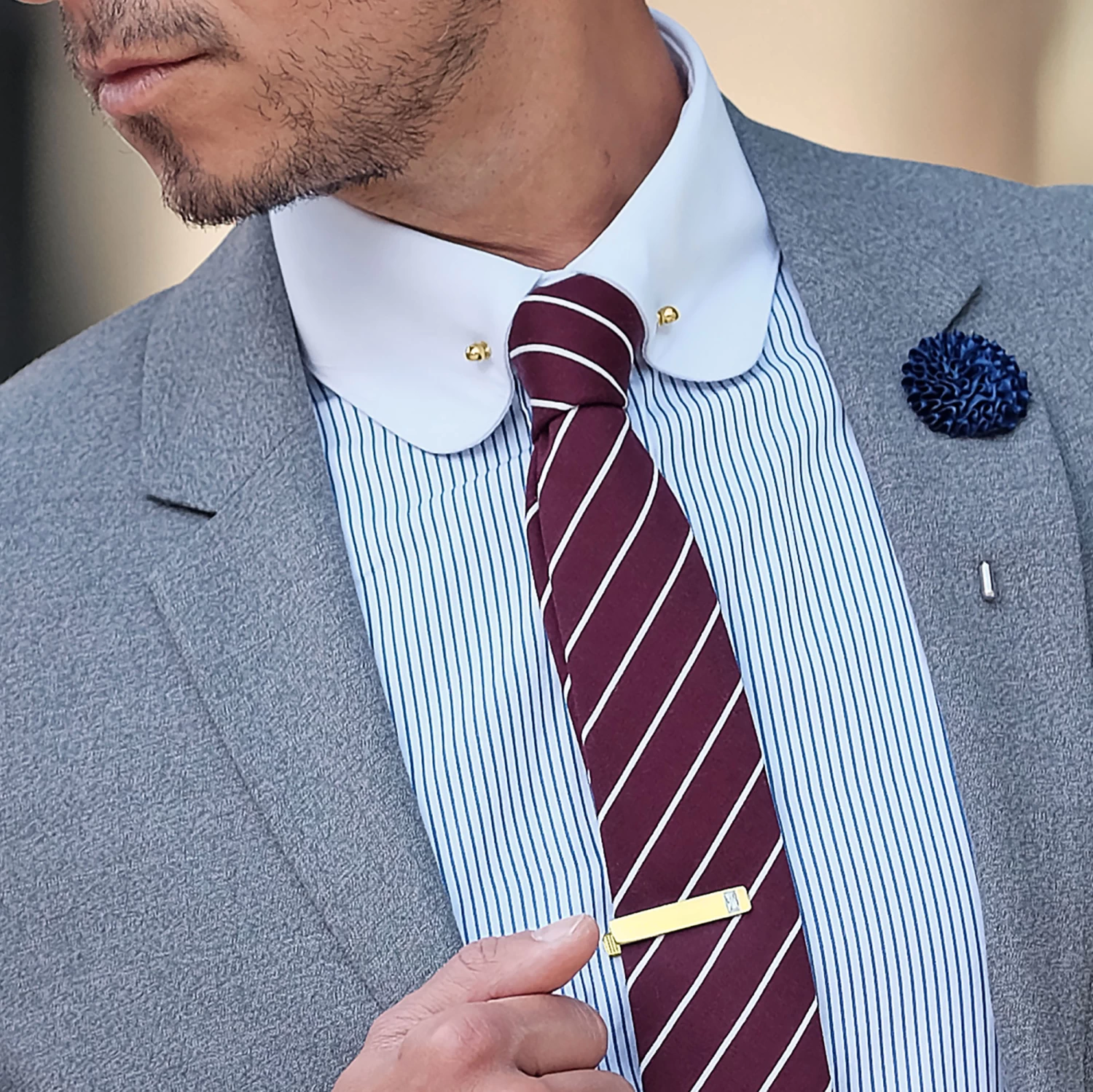 Gold-Tone Globe Head Collar Bar - Image 3