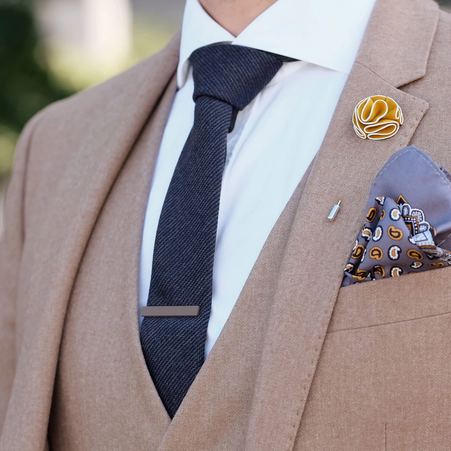 Light Brown & White Camelia Lapel Pin - Image 4