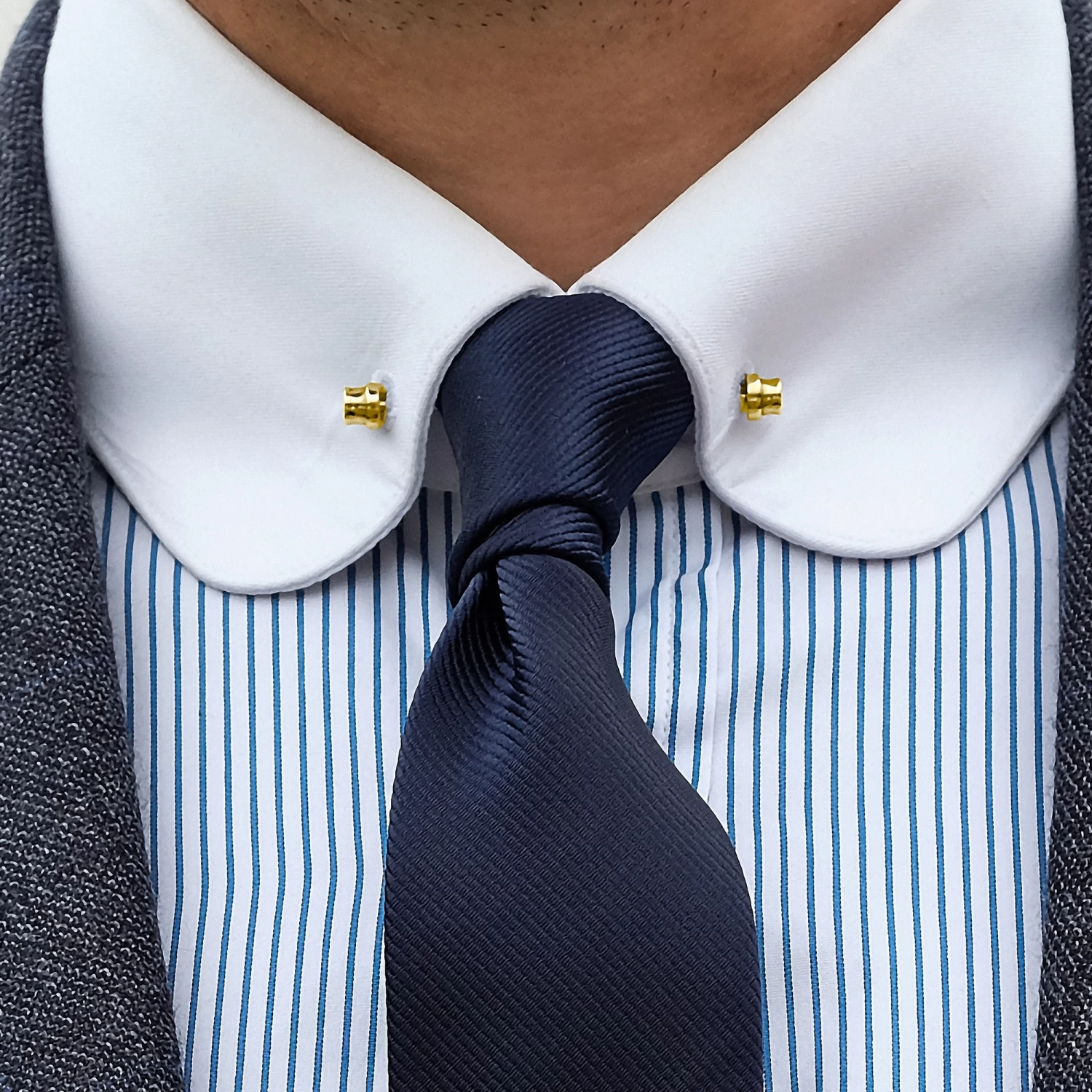 Gold-Tone Stud Collar Bar - Image 3