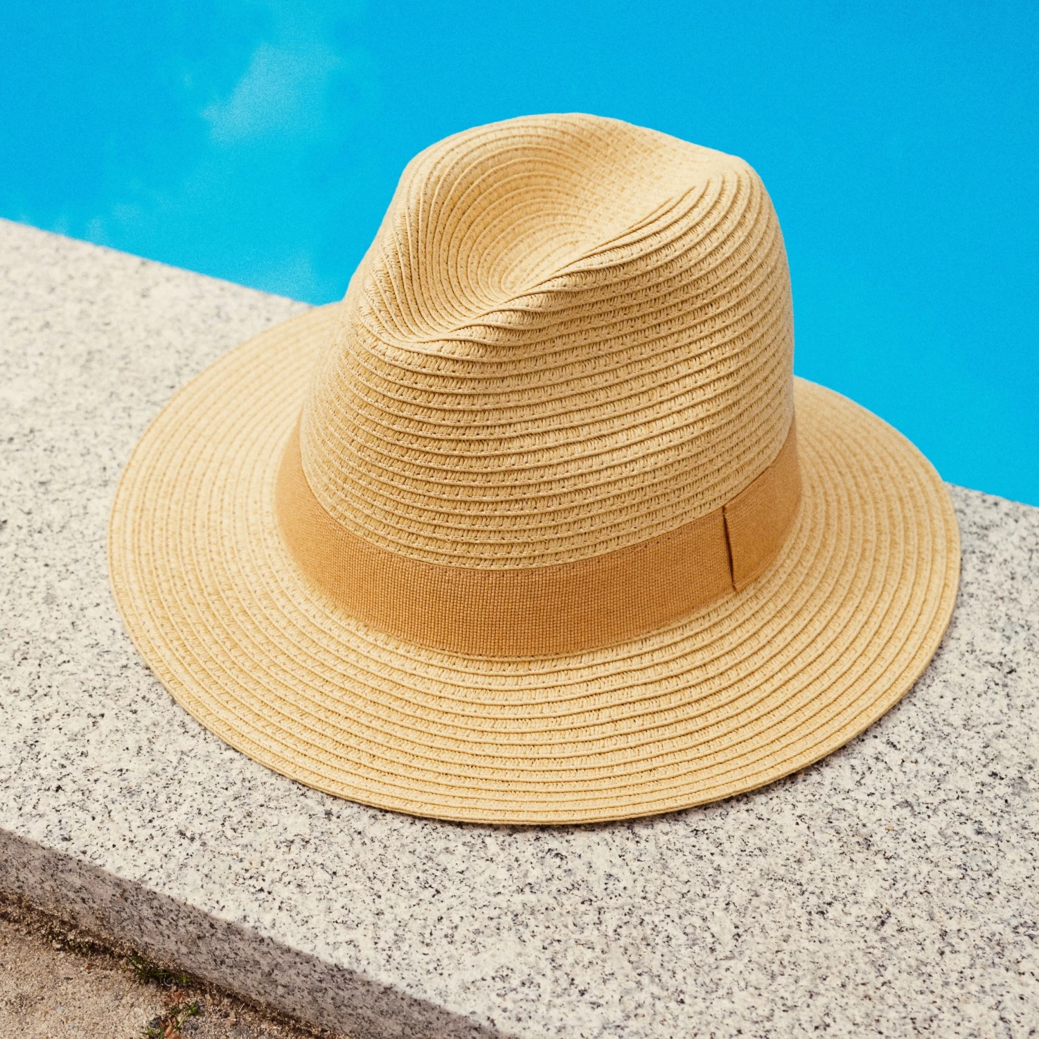 Lacuna | Beige Straw Fedora - Image 3