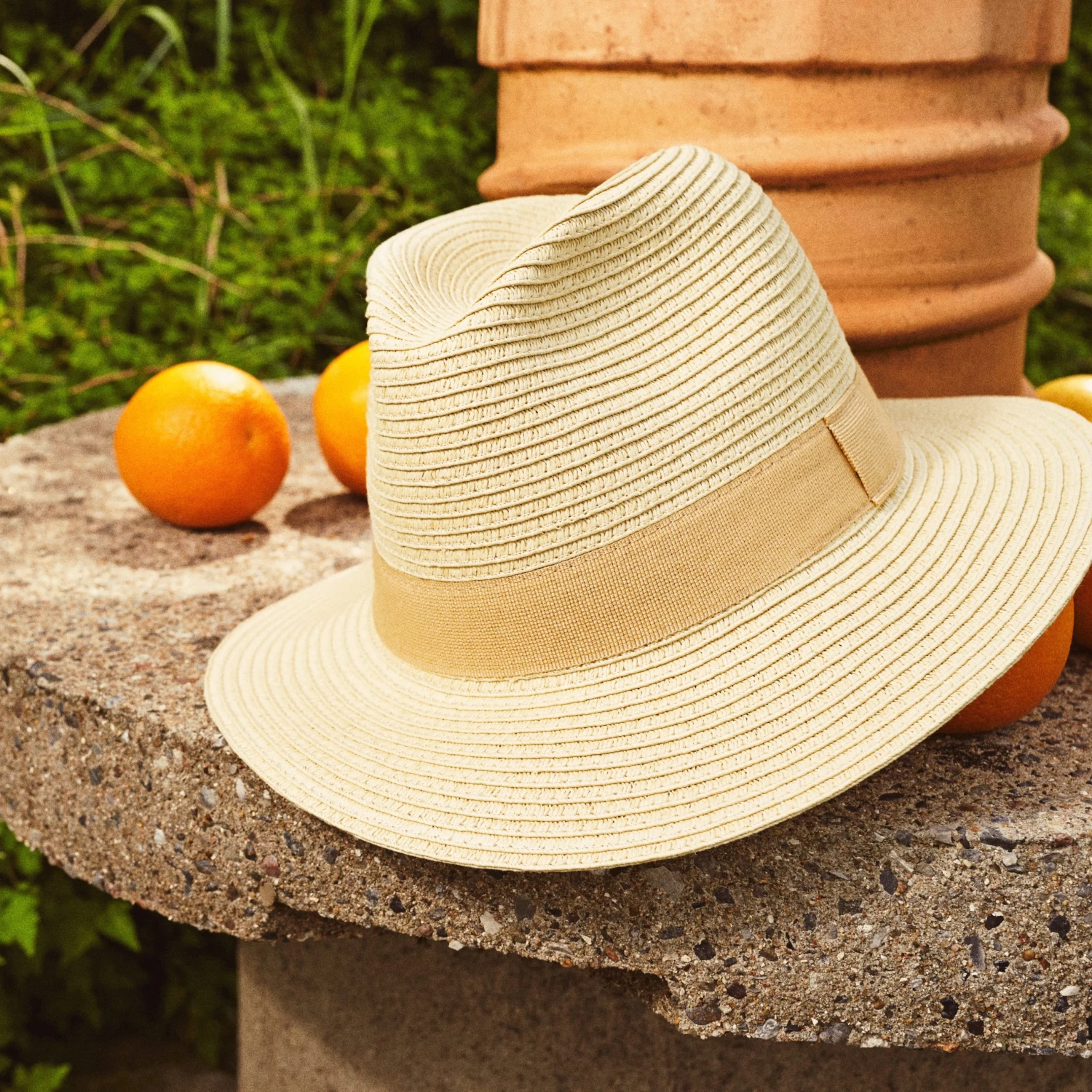 Lacuna | Beige Straw Fedora - Image 2