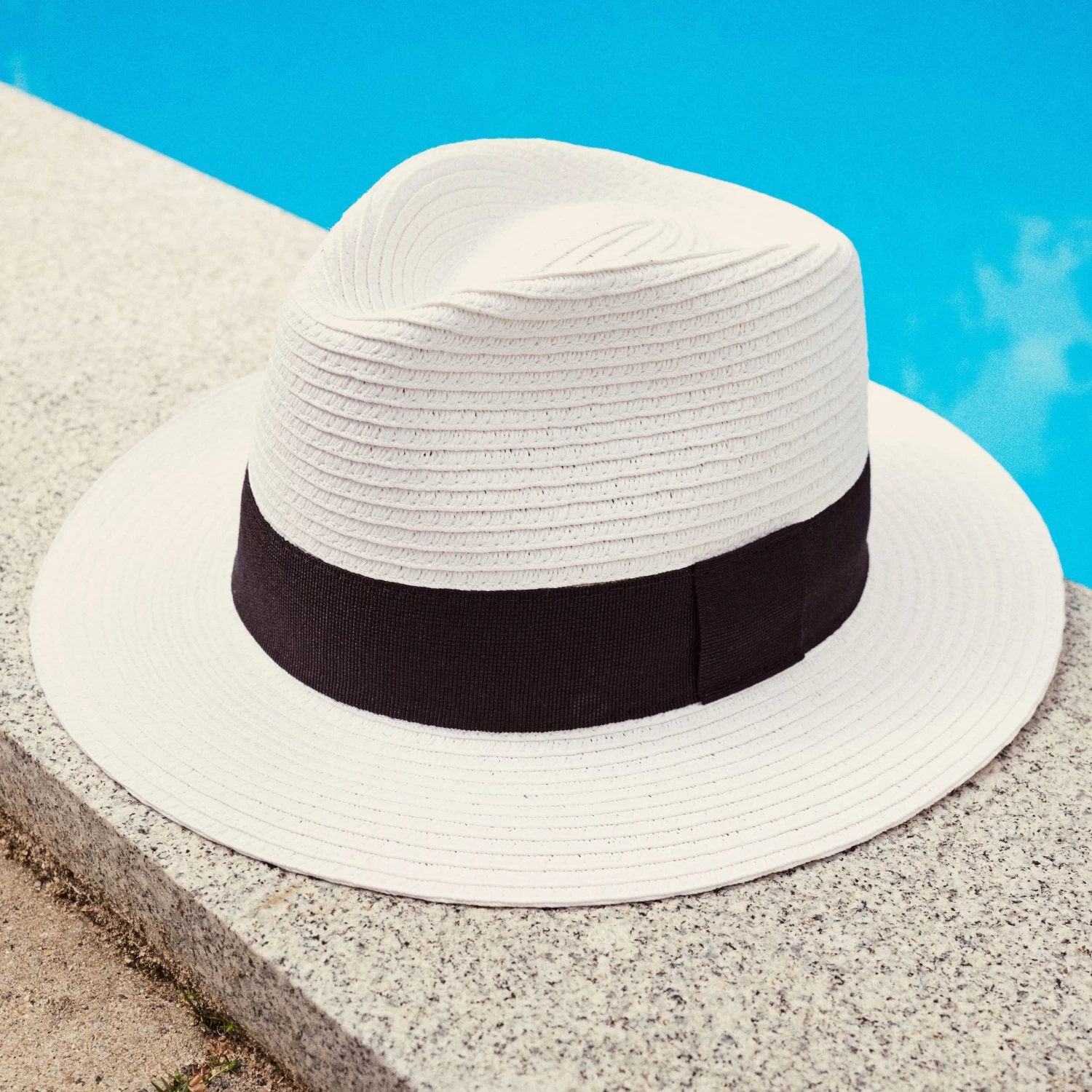 Lacuna | White Straw Fedora - Image 6