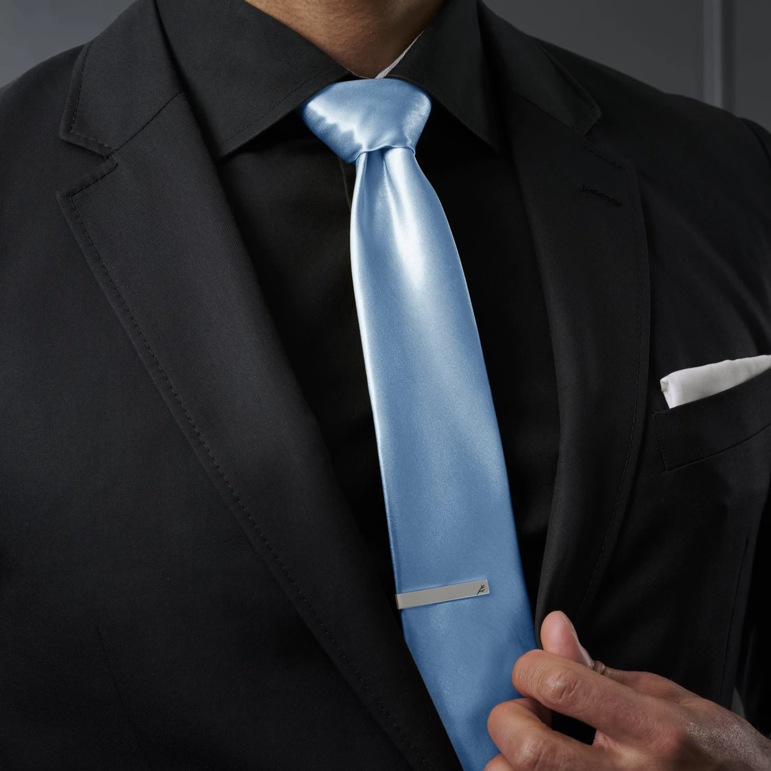Basic Wide Shiny Baby Blue Polyester Tie - Image 3