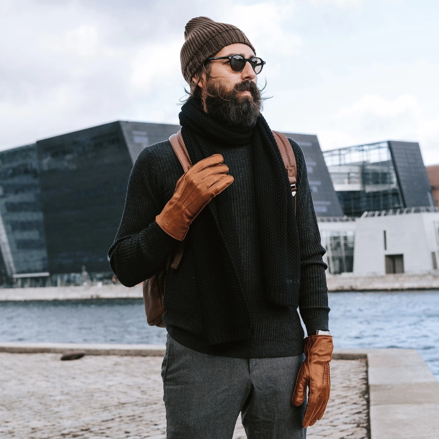 Cuffed Tan Perforated Touchscreen Compatible Sheep Leather Gloves - Image 4