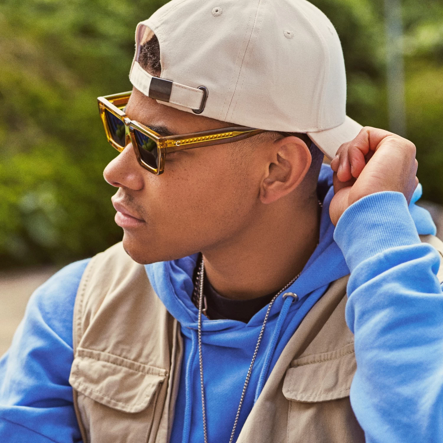 Lacuna | White Baseball Cap - Image 2