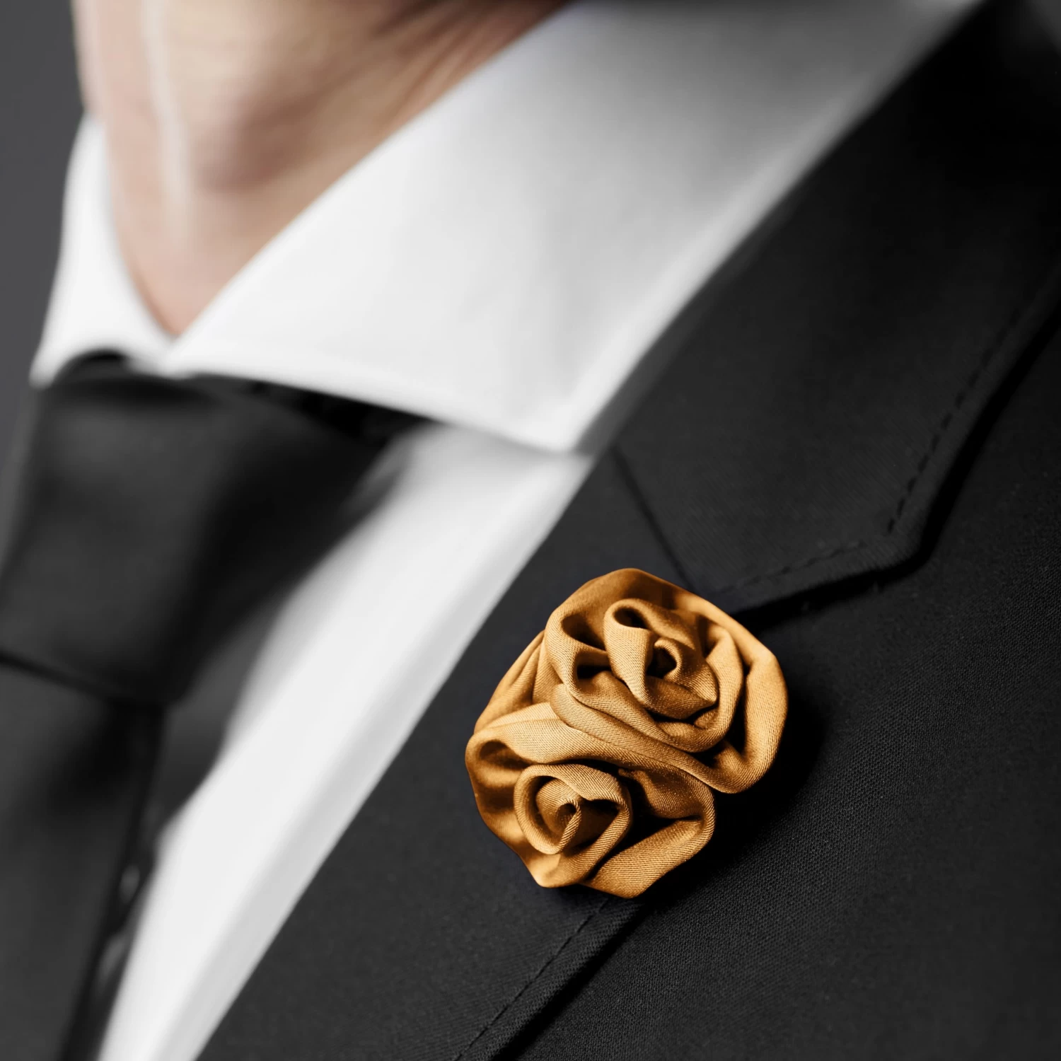 Caramel Brown Rose Lapel Pin - Image 3
