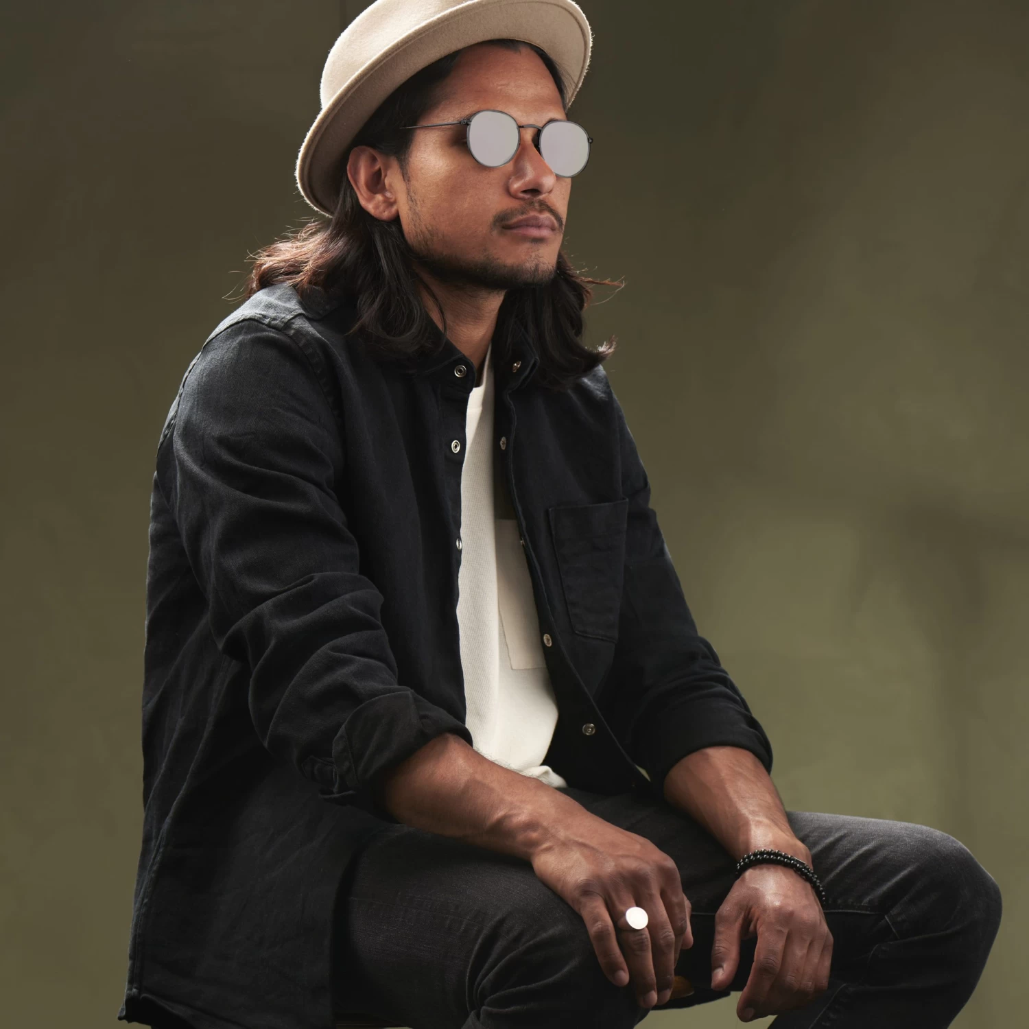 Dandy All Black Polarized Sunglasses - Image 6