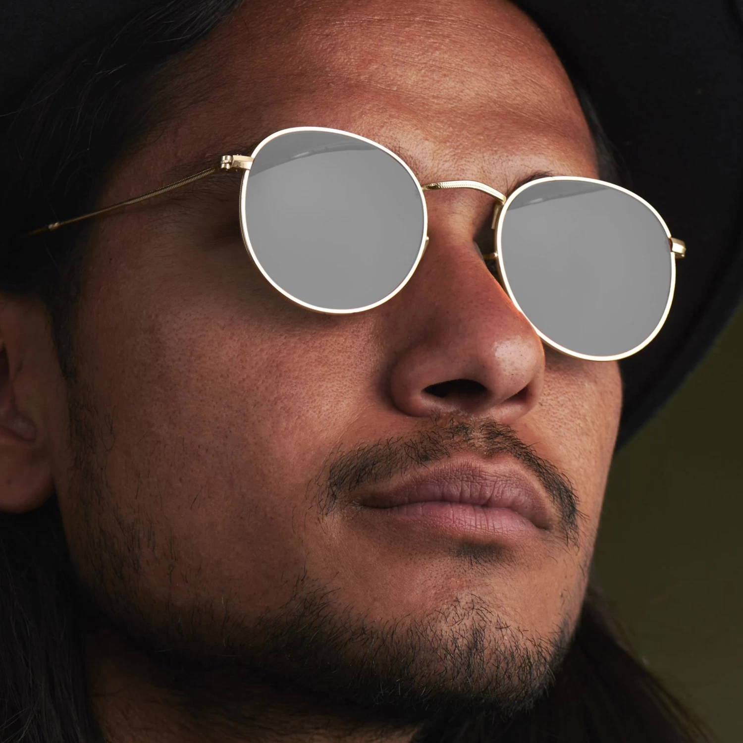 Dandy Black Polarized Round Sunglasses - Image 8