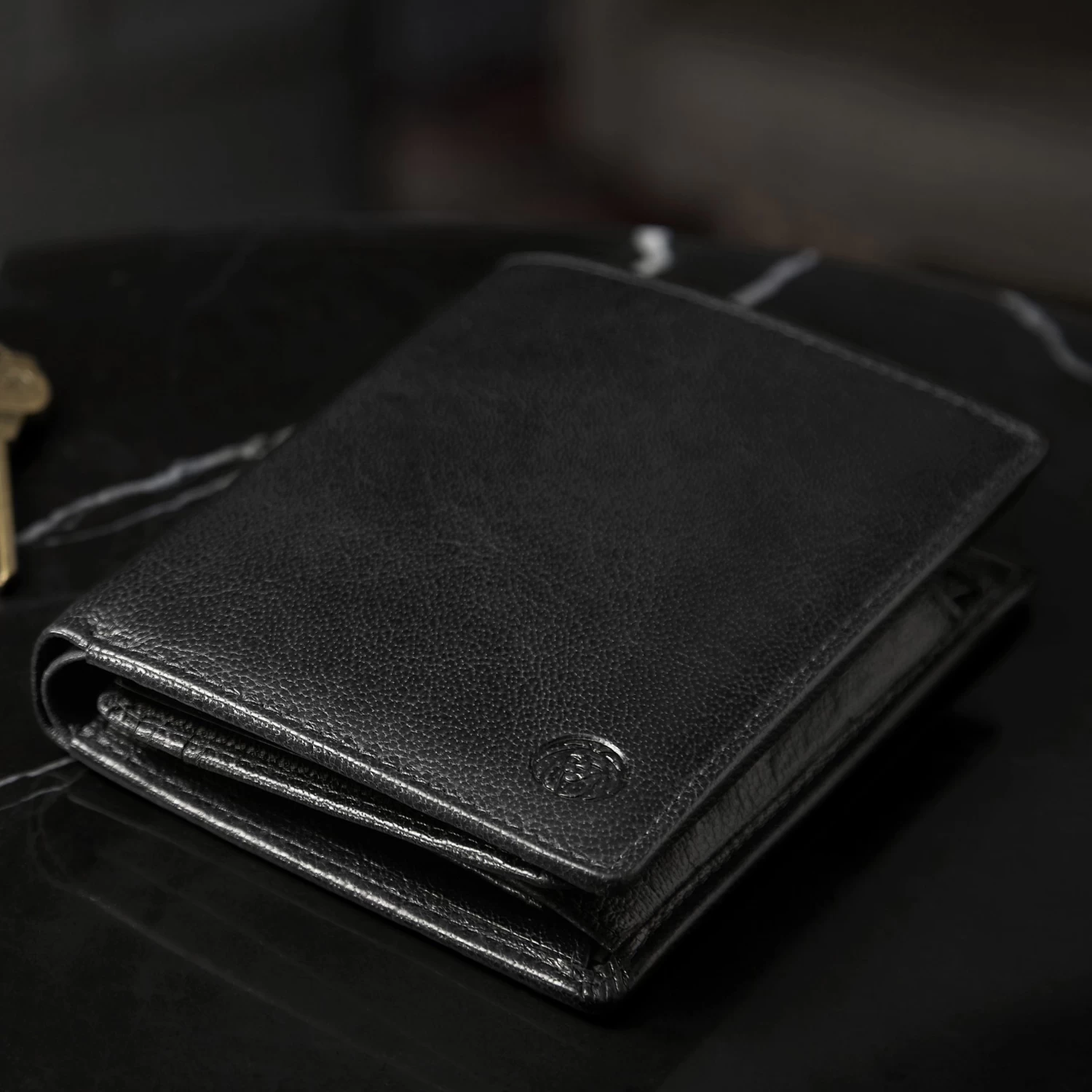California | Black Stand-Up Leather Wallet - Image 11