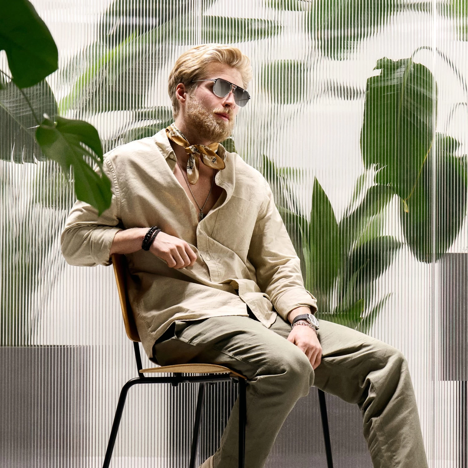 Occasus | Black & Transparent Double Bridge Medium Polarized Sunglasses - Image 4