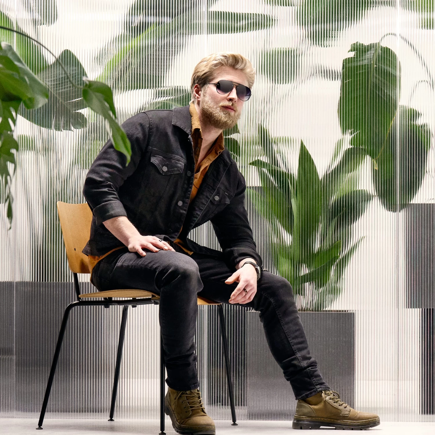 Occasus | Gunmetal Grey Gradient Aviator Sunglasses - Image 4