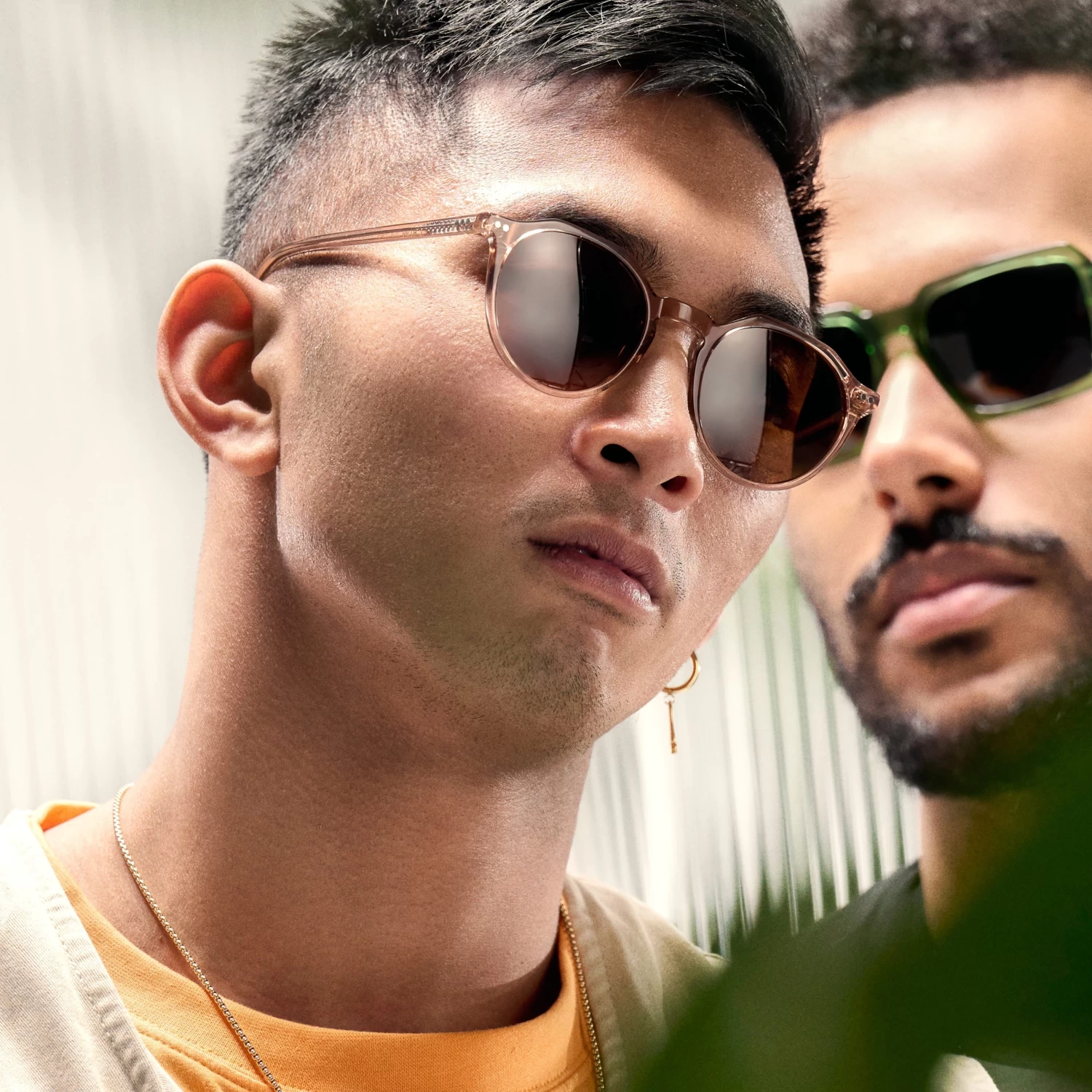 Occasus | Round Translucent Horn-rimmed Polarized Sunglasses - Image 3