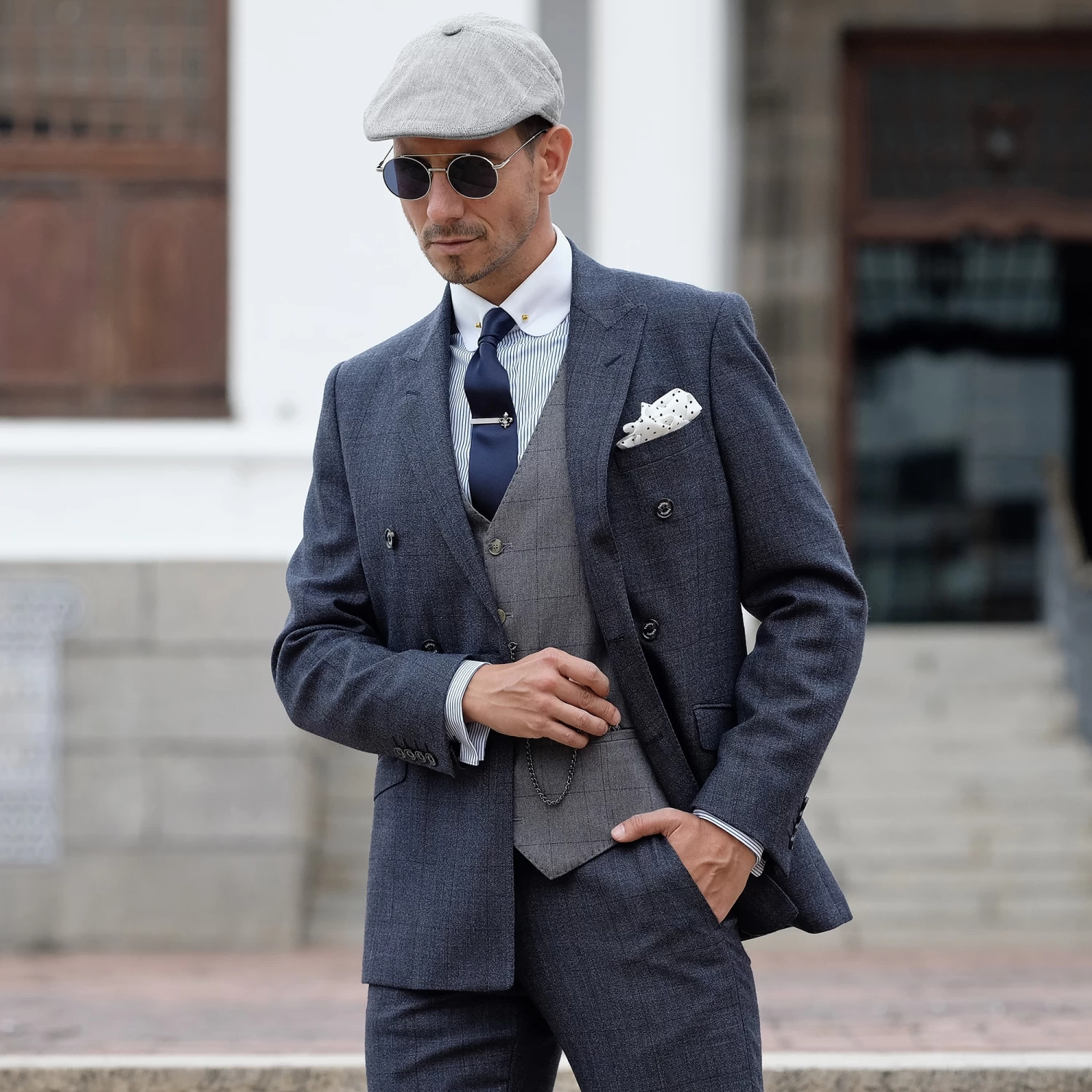 Gold-Tone Stud Collar Bar - Image 4