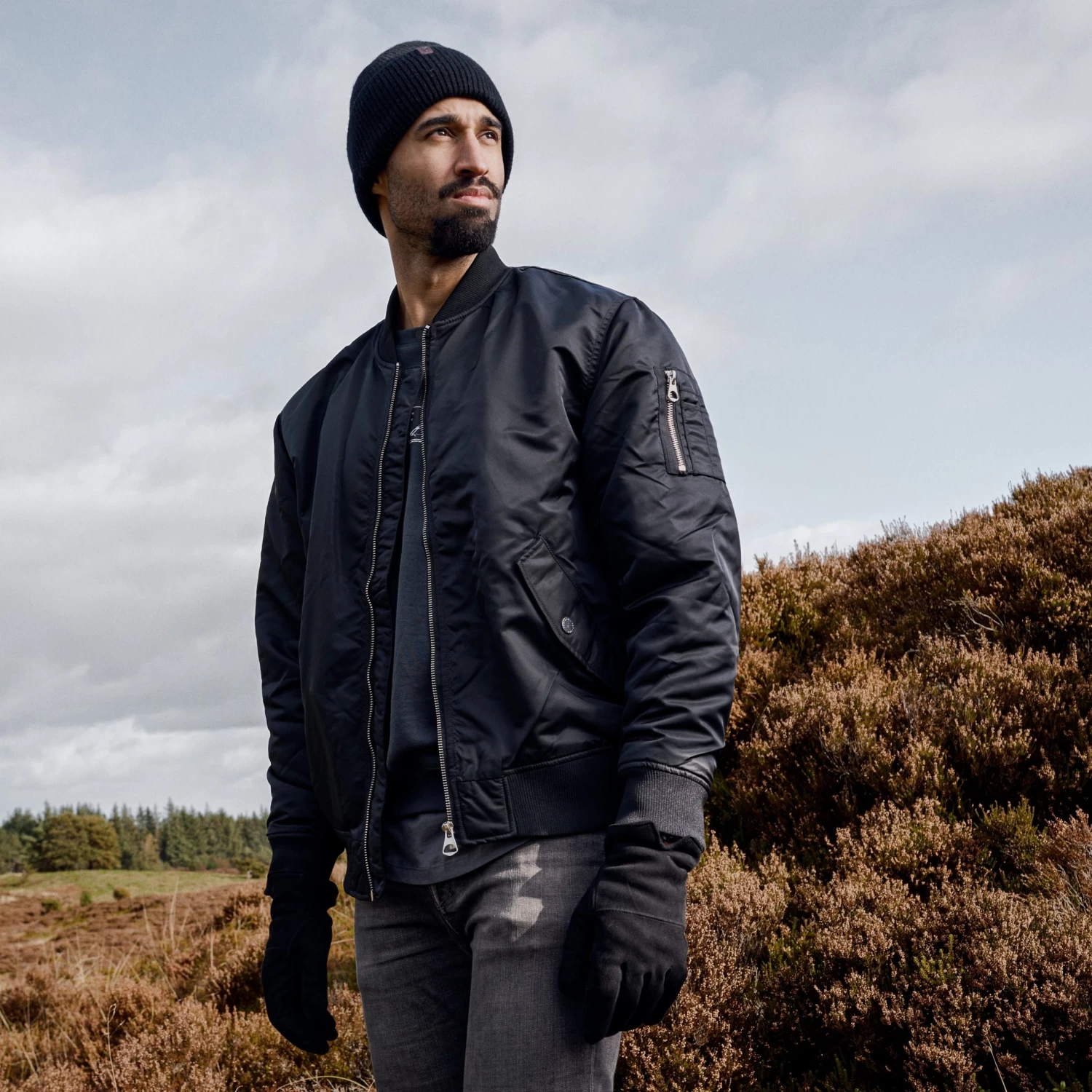 Hiems | Black Cuffed Recycled Wool Beanie - Image 4