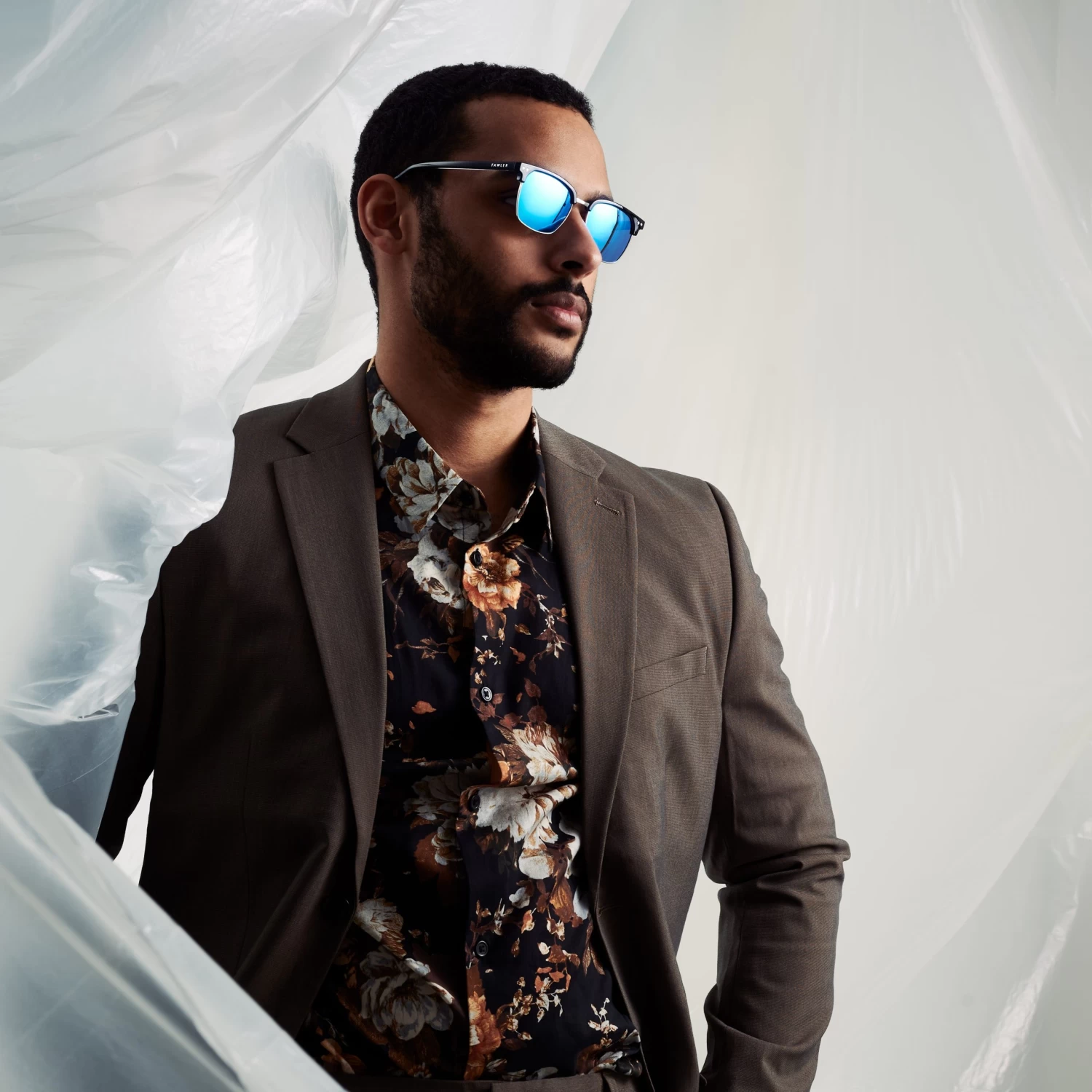 Black & Blue Stainless Steel Polarised Sunglasses - Image 3