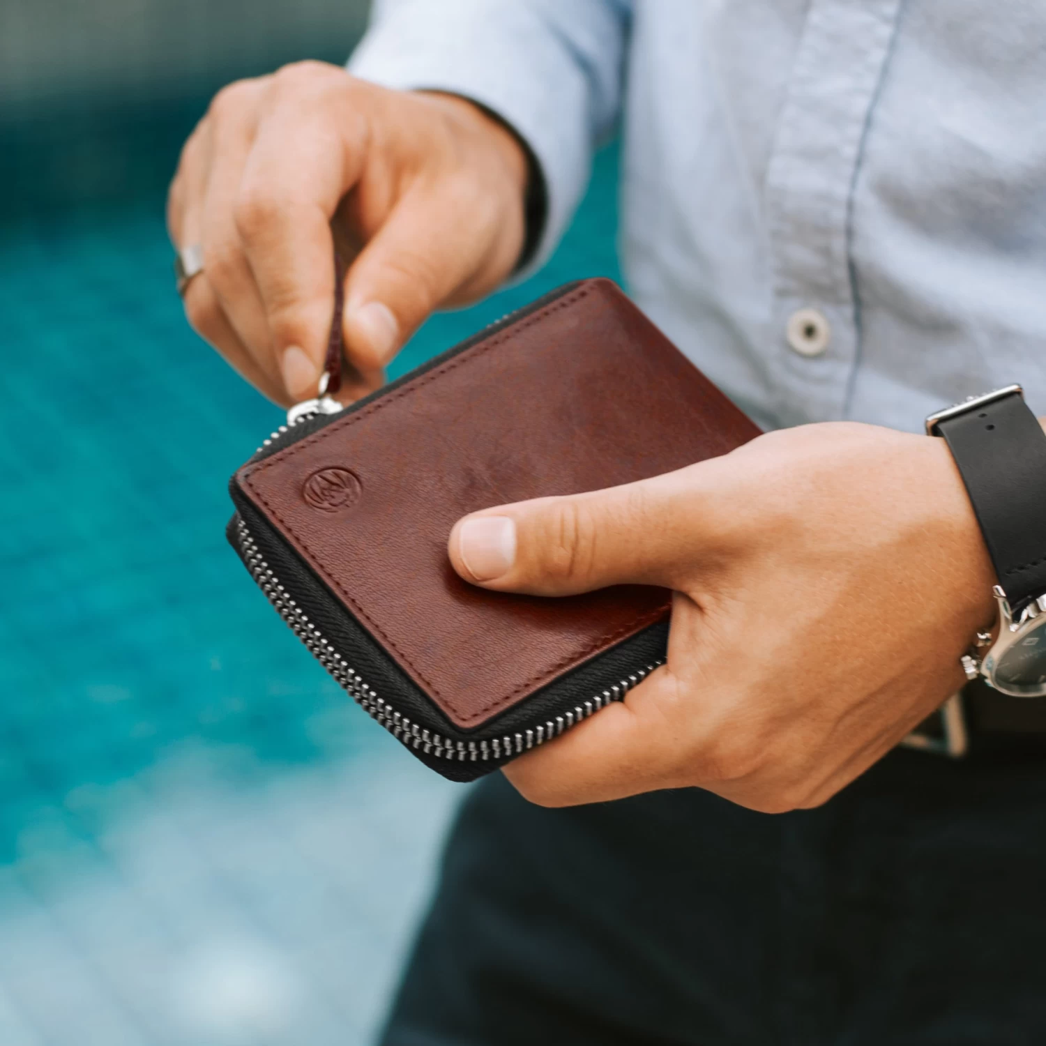 Montreal | Zip-Lined Tan RFID Leather Wallet - Image 8